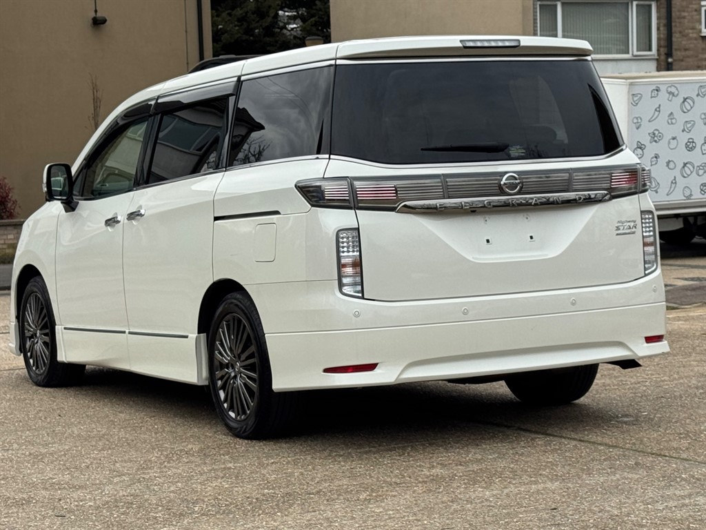 Used Nissan Elgrand 2018 for sale - 78061576: Photo 6