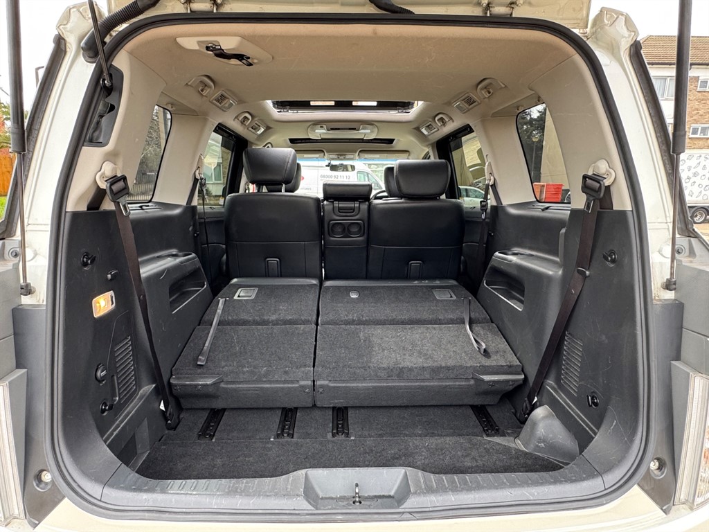 Used Nissan Elgrand 2018 for sale - 78061576: Photo 66