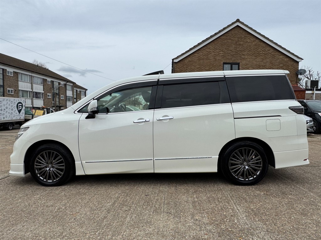 Used Nissan Elgrand 2018 for sale - 78061576: Photo 8