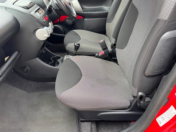 Used Toyota AYGO 2014 for sale - 75569836: Photo 14