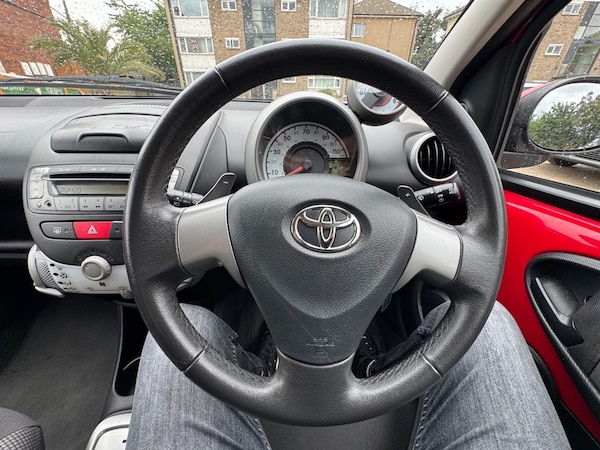 Used Toyota AYGO 2014 for sale - 75569836: Photo 25