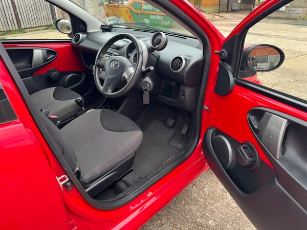 Used Toyota AYGO 2014 for sale - 75569836: Photo 9