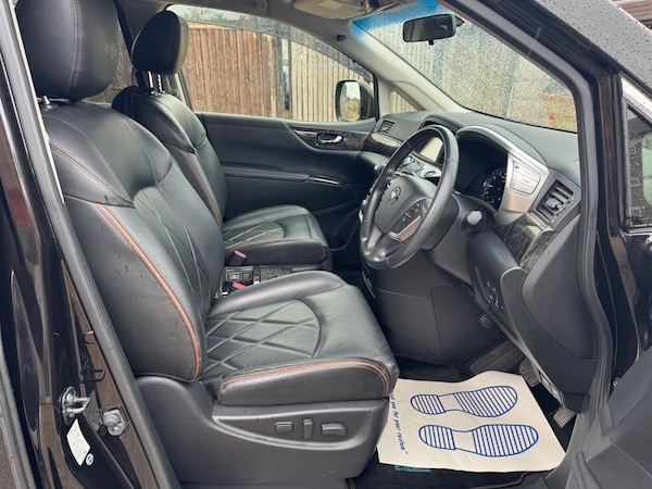 Used Nissan Elgrand 2014 for sale - 75570065: Photo 9