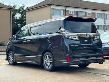 Used Toyota Vellfire 2018 for sale - 79684947: Photo