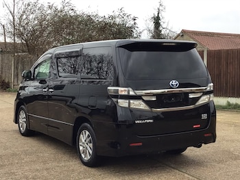 Used Toyota Vellfire 2012 for sale - 75570905: Photo