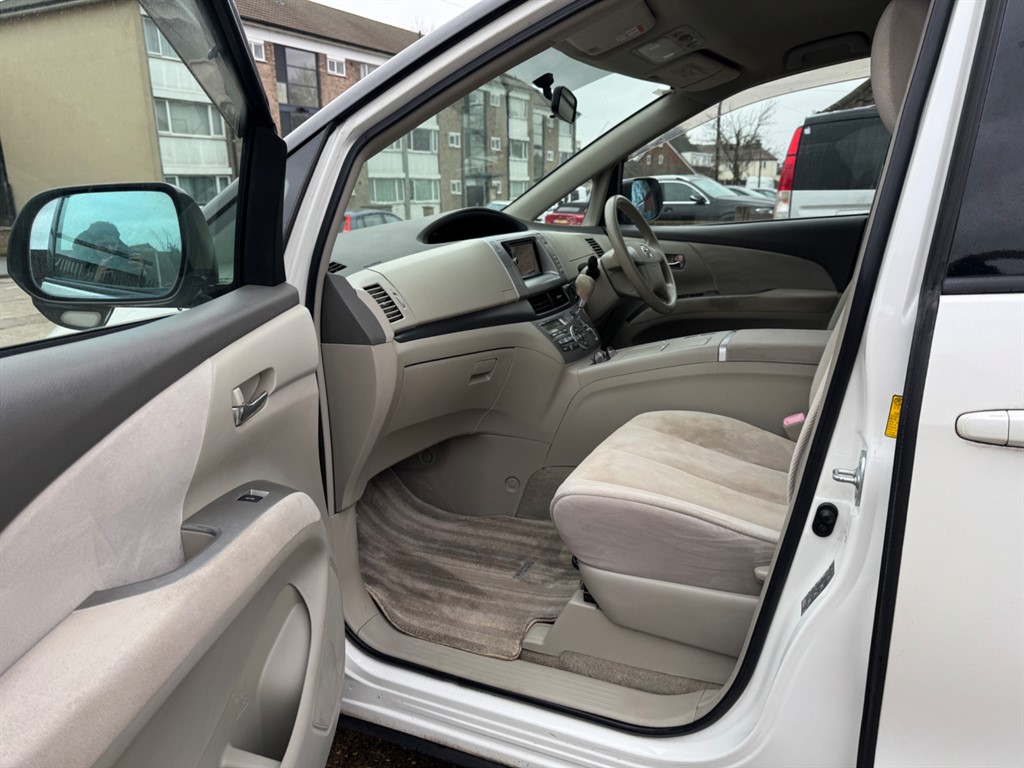 Used Toyota Estima 2016 for sale - 77431010: Photo 14