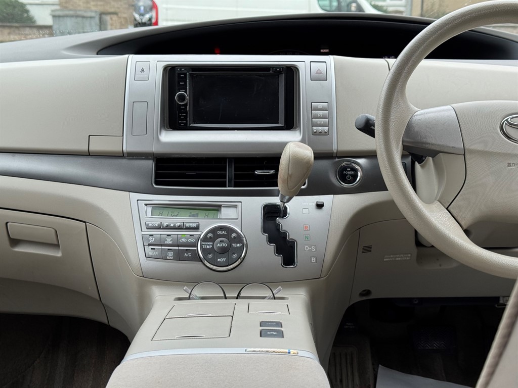 Used Toyota Estima 2016 for sale - 77431010: Photo 22