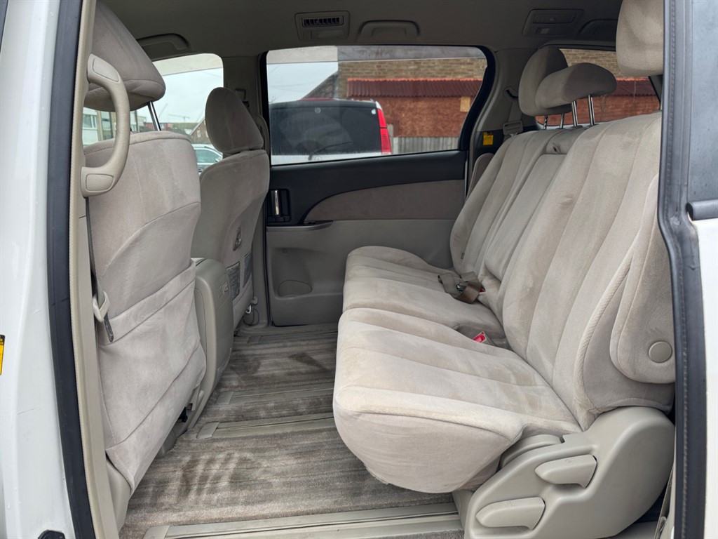 Used Toyota Estima 2016 for sale - 77431010: Photo 40