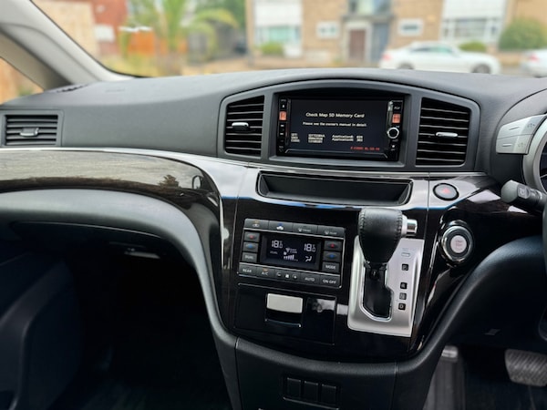 Used Nissan Elgrand 2013 for sale - 75572516: Photo 16