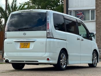 Used Nissan Serena 2009 for sale - 79617075: Photo