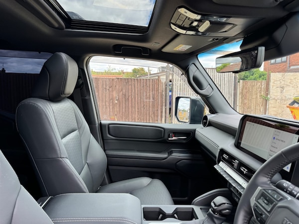 Used Toyota Landcruiser 2024 for sale - 75570923: Photo 13