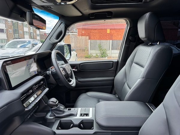 Used Toyota Landcruiser 2024 for sale - 75570923: Photo 18