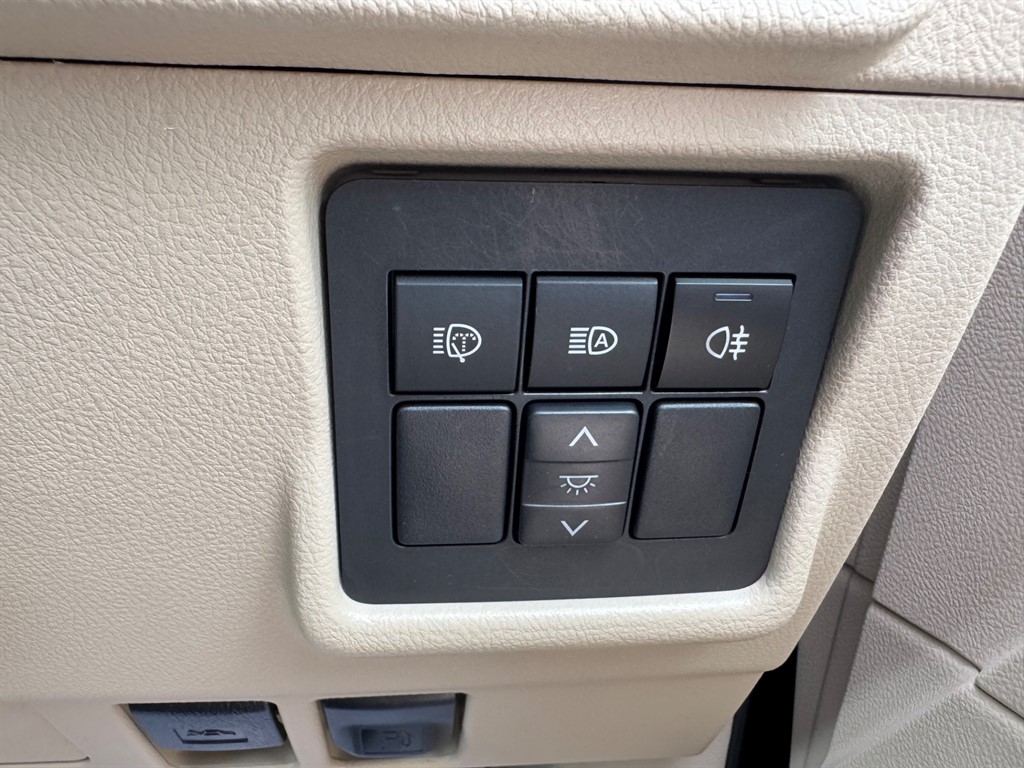 Used Toyota Land Cruiser 2025 for sale - 78094892: Photo 47