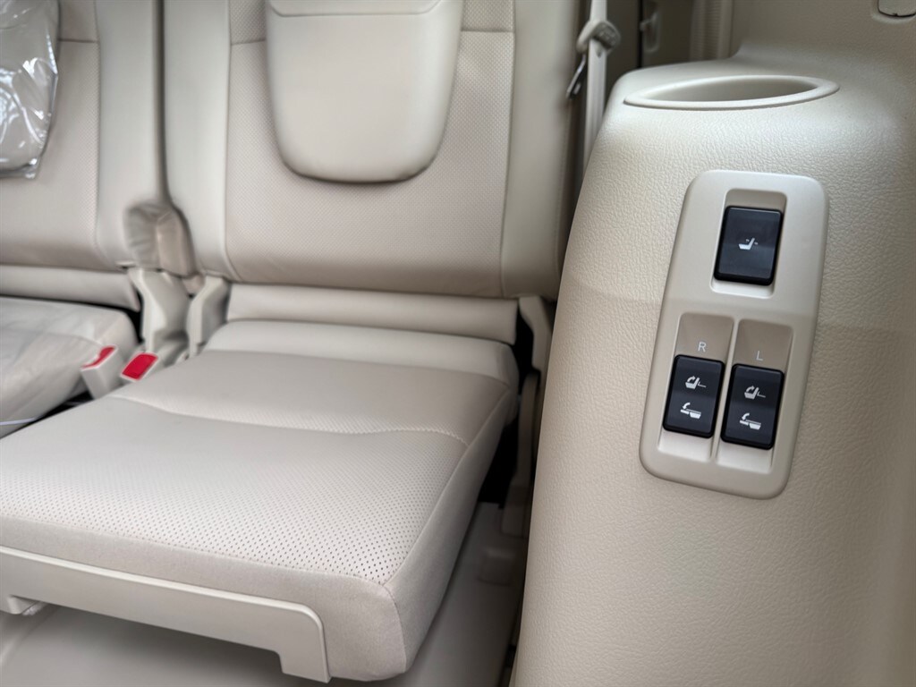 Used Toyota Land Cruiser 2025 for sale - 78094892: Photo 64