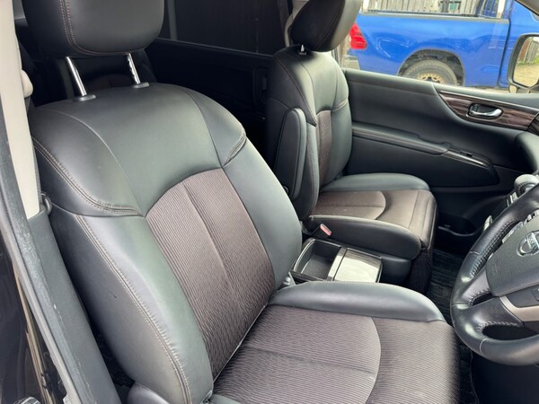 Used Nissan Elgrand 2018 for sale - 75572001: Photo 14