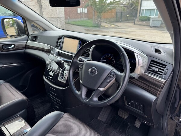 Used Nissan Elgrand 2018 for sale - 75572001: Photo 16