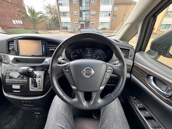 Used Nissan Elgrand 2018 for sale - 75572001: Photo 31