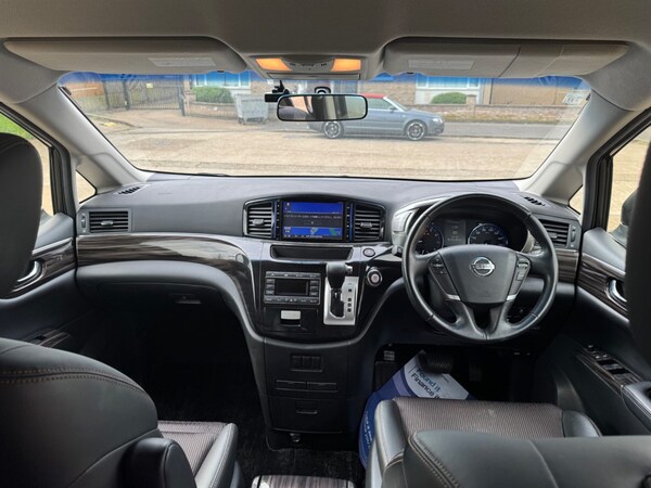 Used Nissan Elgrand 2018 for sale - 75572001: Photo 38