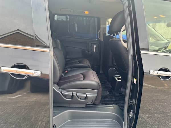 Used Nissan Elgrand 2018 for sale - 75572001: Photo 39