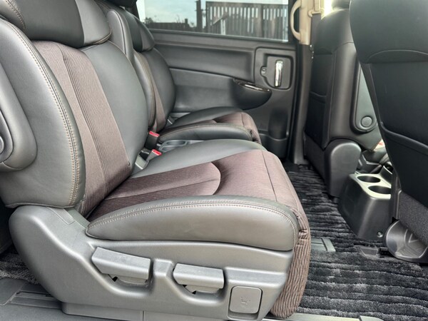 Used Nissan Elgrand 2018 for sale - 75572001: Photo 40