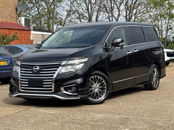 Used Nissan Elgrand 2018 for sale - 75572001: Photo 60