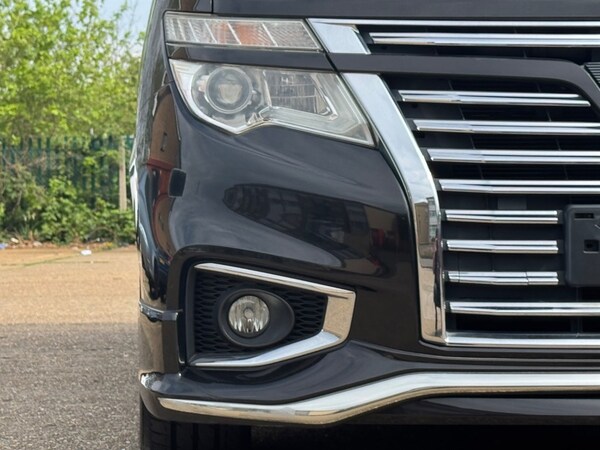 Used Nissan Elgrand 2018 for sale - 75572001: Photo 63