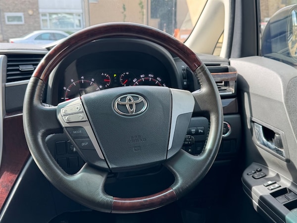 Used Toyota Alphard 2012 for sale - 75570189: Photo 31