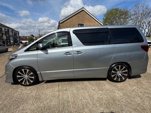 Used Toyota Alphard 2012 for sale - 75570189: Photo 9