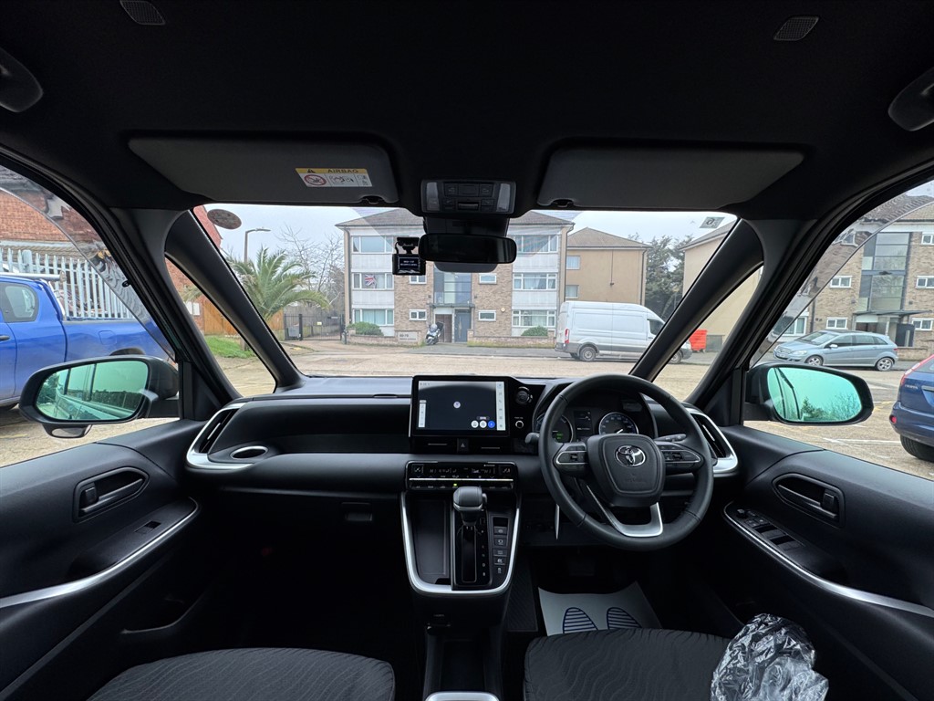 Used Toyota Voxy 2025 for sale - 77746364: Photo 19