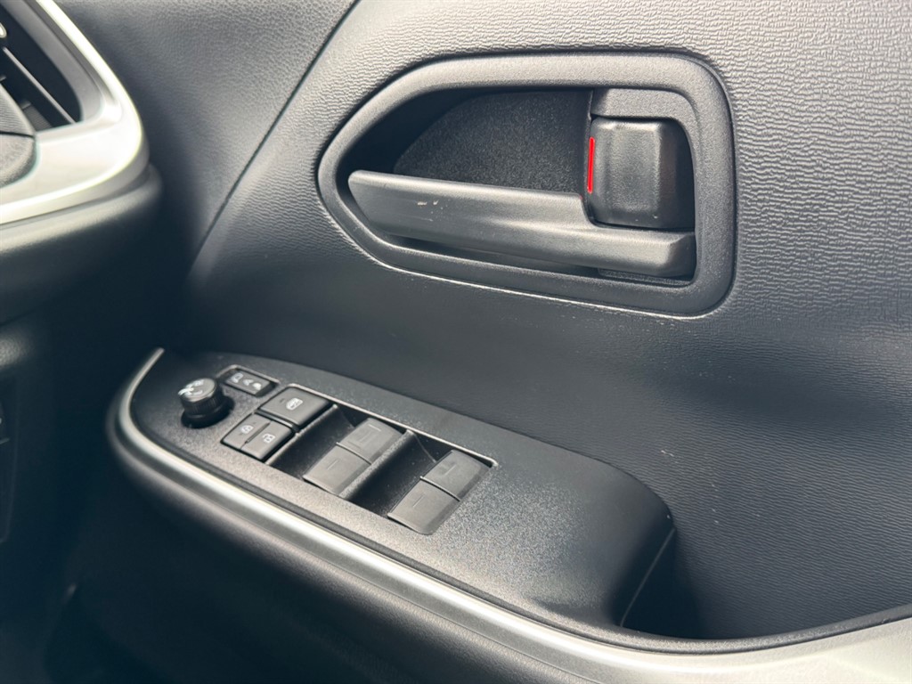 Used Toyota Voxy 2025 for sale - 77746364: Photo 44