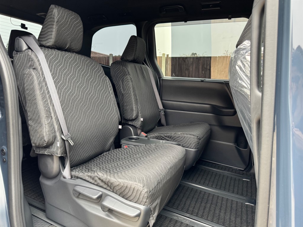 Used Toyota Voxy 2025 for sale - 77746364: Photo 48