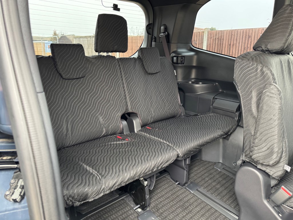 Used Toyota Voxy 2025 for sale - 77746364: Photo 56