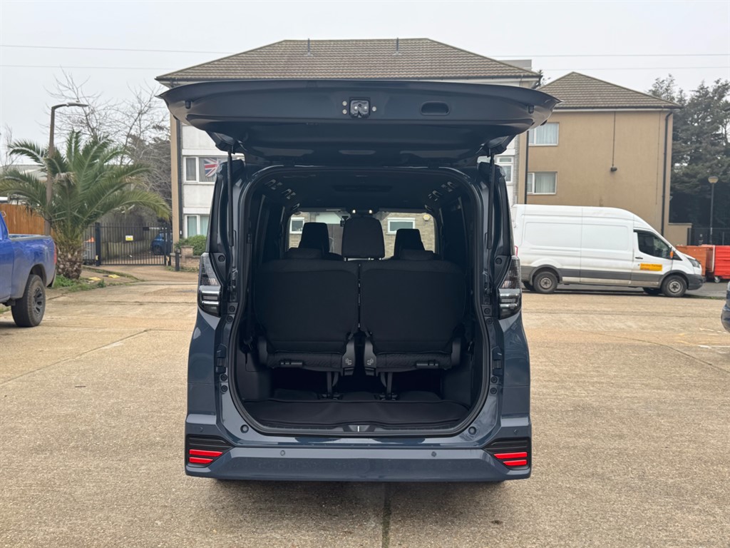 Used Toyota Voxy 2025 for sale - 77746364: Photo 65