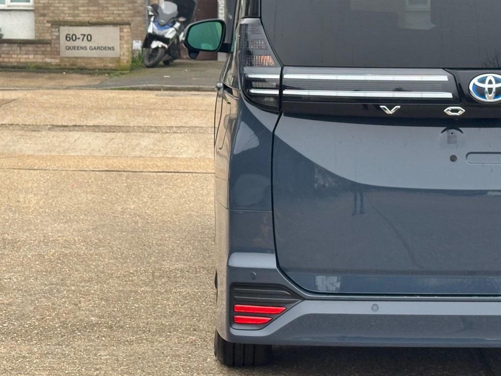 Used Toyota Voxy 2025 for sale - 77746364: Photo 67