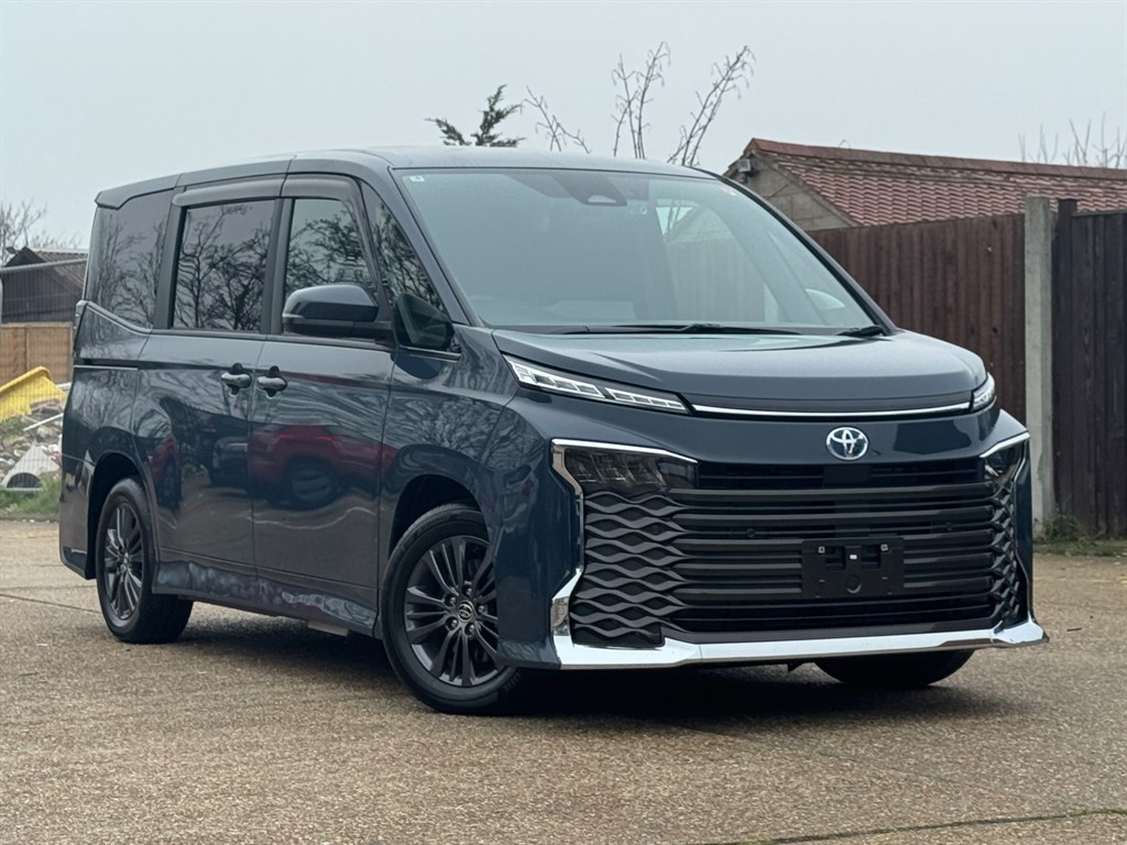 Used Toyota Voxy 2025 for sale - 77746364: Photo 74