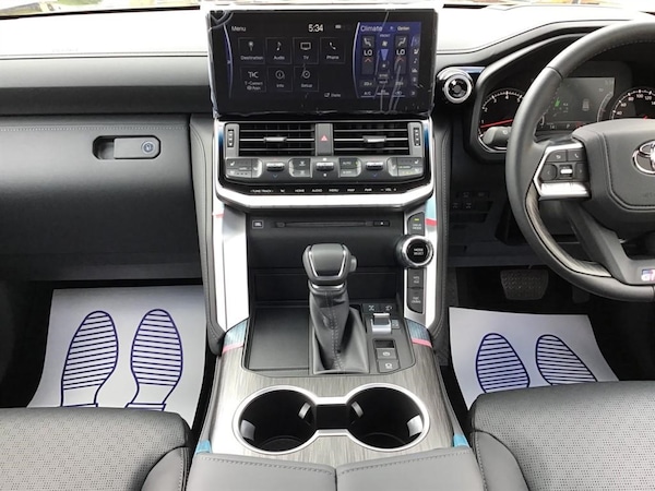 Used Toyota Landcruiser 2024 for sale - 75570384: Photo 28