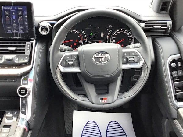 Used Toyota Landcruiser 2024 for sale - 75570384: Photo 30