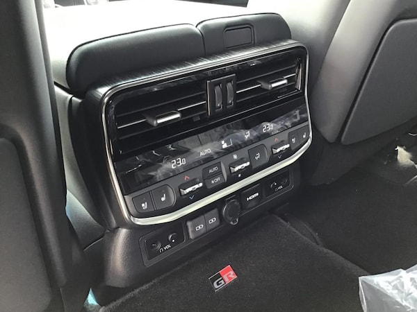 Used Toyota Landcruiser 2024 for sale - 75570384: Photo 36