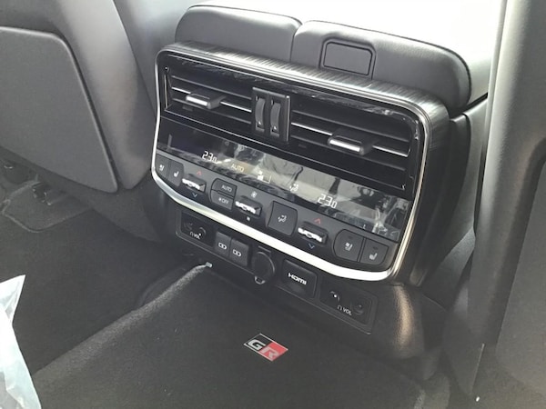 Used Toyota Landcruiser 2024 for sale - 75570384: Photo 47