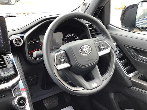 Used Toyota Landcruiser 2024 for sale - 75570384: Photo 63