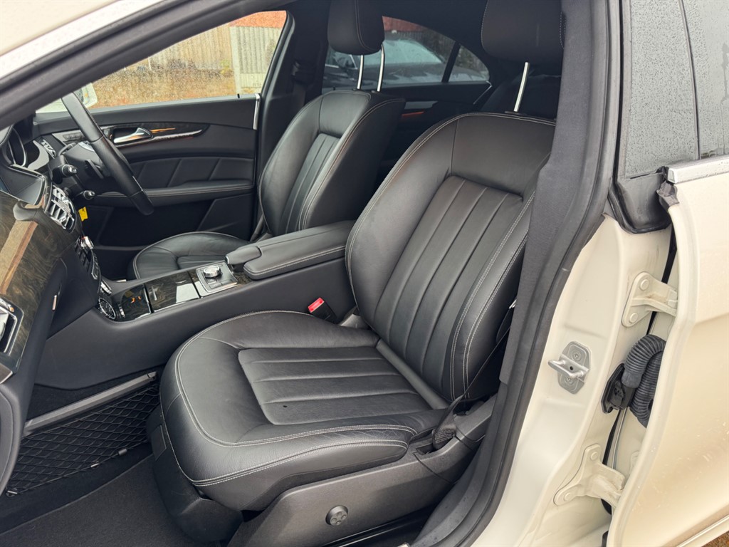 Used Mercedes-Benz CLS 2013 for sale - 76404954: Photo 16