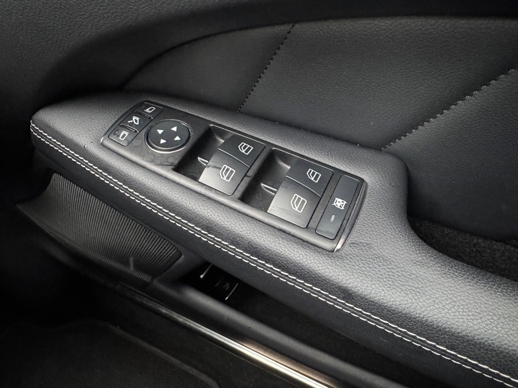 Used Mercedes-Benz CLS 2013 for sale - 76404954: Photo 38