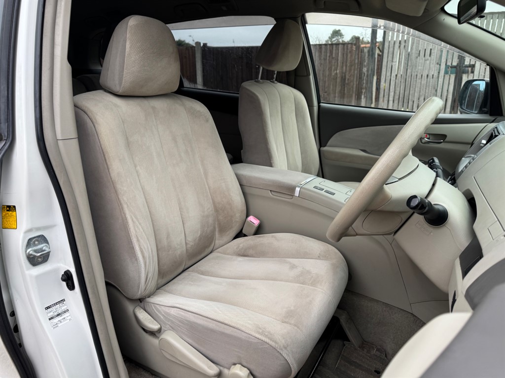 Used Toyota Estima 2016 for sale - 77300746: Photo 11