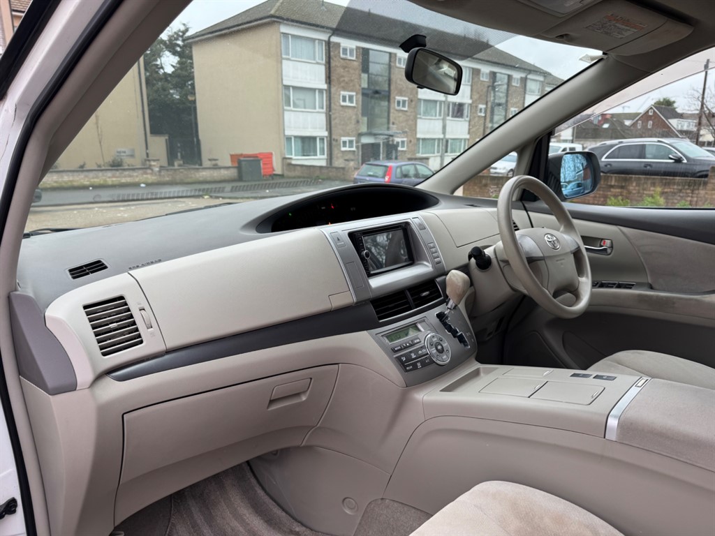 Used Toyota Estima 2016 for sale - 77300746: Photo 17