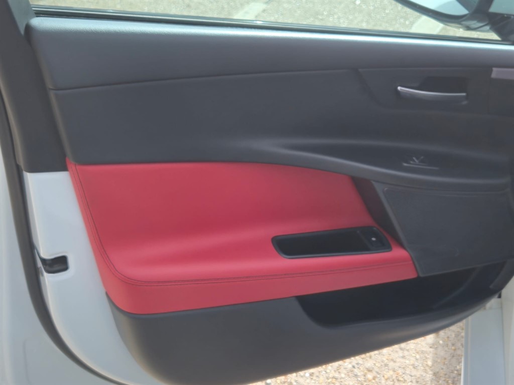 Used Jaguar XE 2017 for sale - 76922092: Photo 12