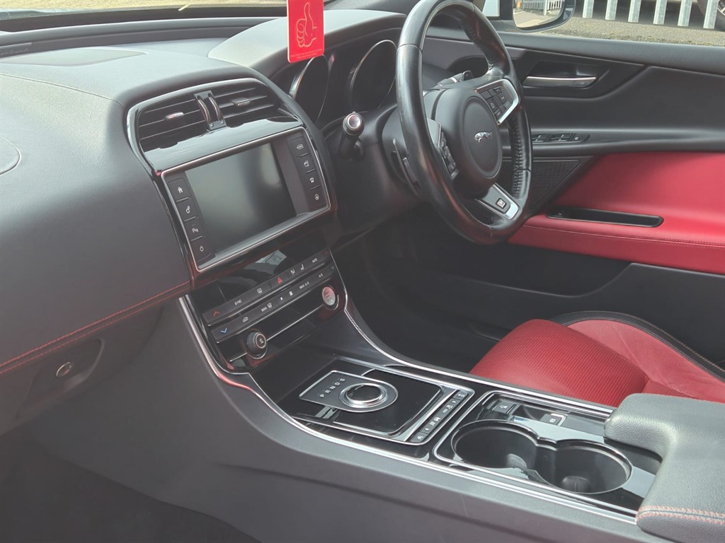 Used Jaguar XE 2017 for sale - 76922092: Photo 14