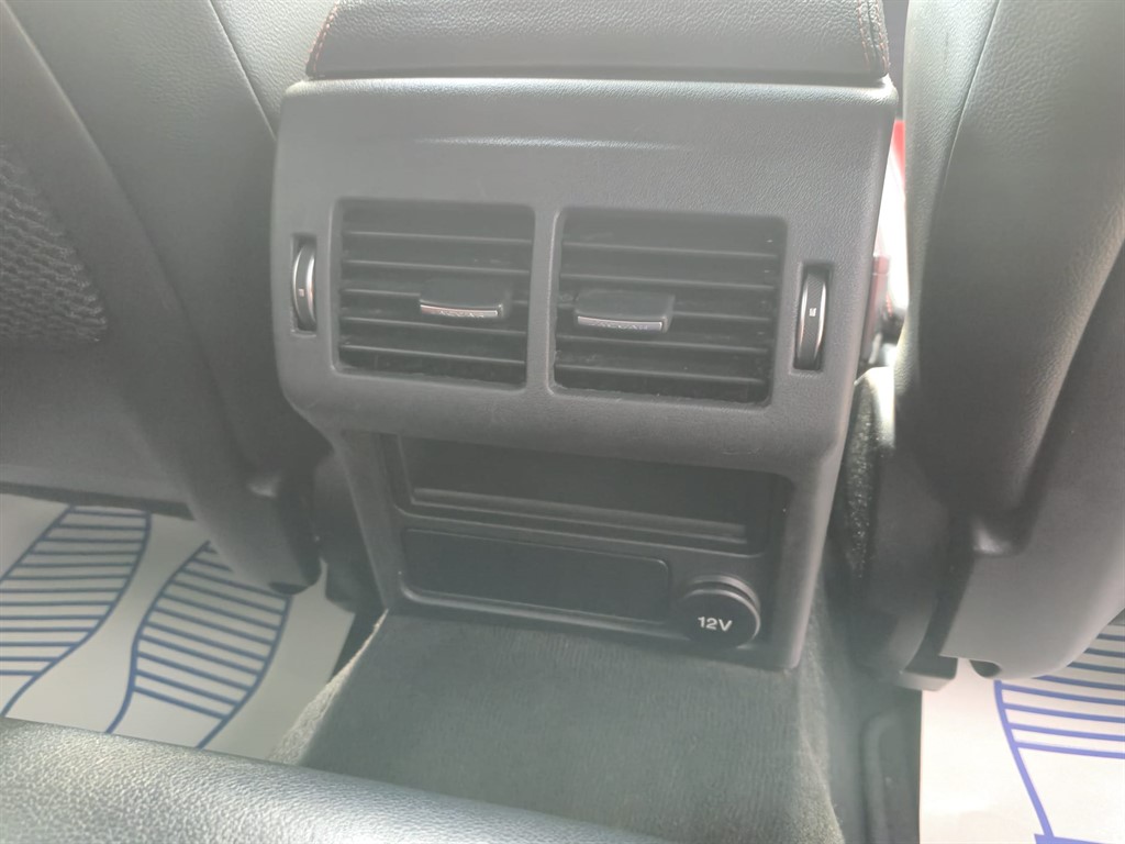 Used Jaguar XE 2017 for sale - 76922092: Photo 32