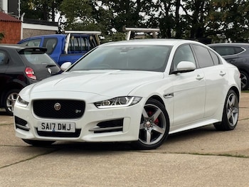 Used Jaguar XE 2017 for sale - 76922092: Photo