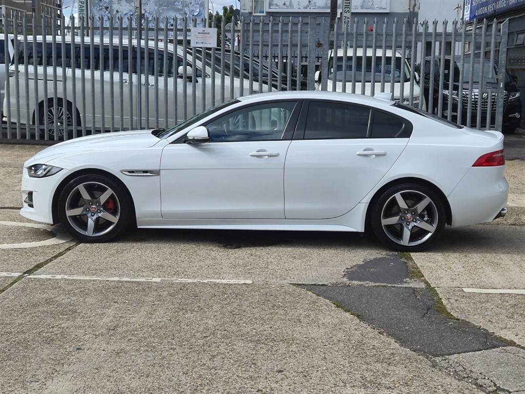 Used Jaguar XE 2017 for sale - 76922092: Photo 8