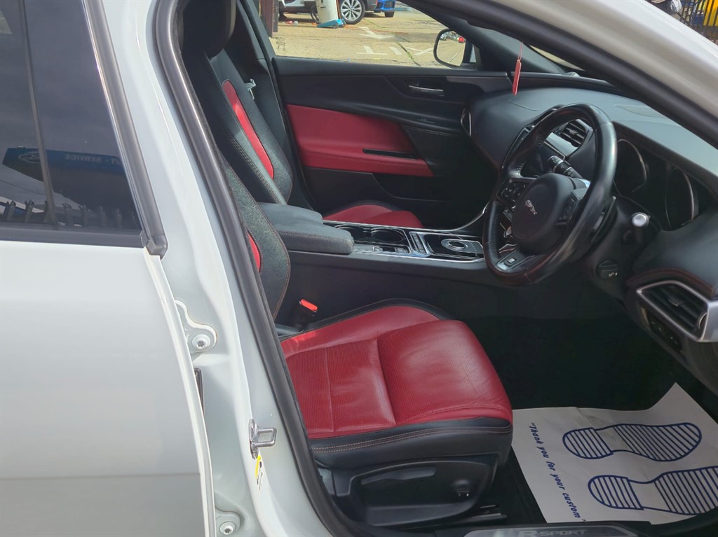 Used Jaguar XE 2017 for sale - 76922092: Photo 9